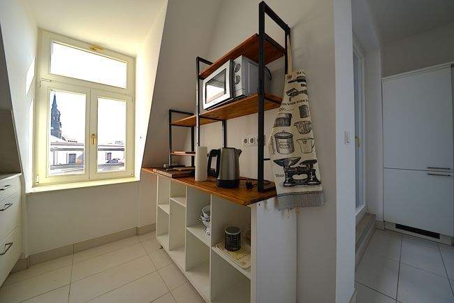 Etagenwohnung Dresden Innere Neustadt - 3 Zimmer, 90 m&sup2;, 1.448&euro; | Angebot:25768402