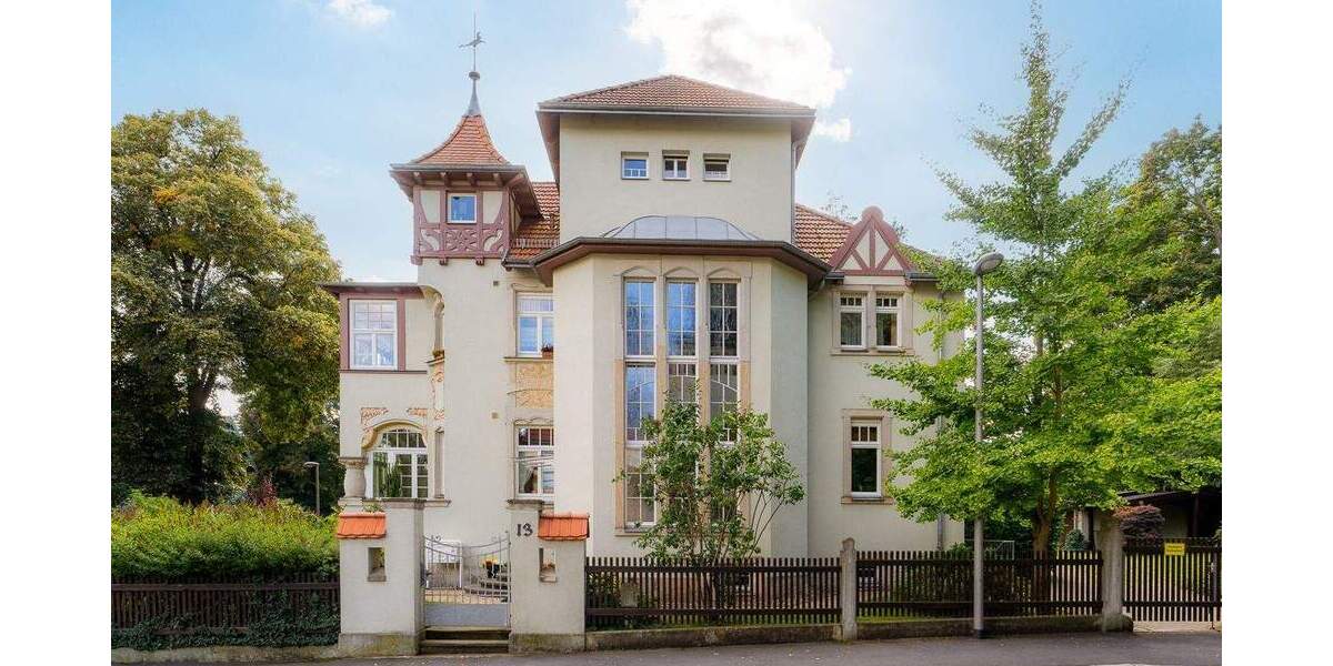 Rarität im Klotzscher Villenviertel mit sonnigem Balkon und gepflegtem Grundstück. Traumlage! 3 zimmer