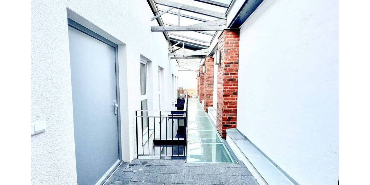 Etagenwohnung Dresden Äußere Neustadt - 2 Zimmer, 95 m&sup2;, 299.000&euro; | Angebot:25734514