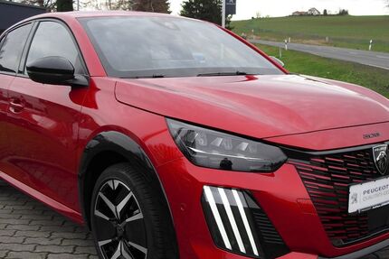 Peugeot 208 23.475 km 17.740 &euro; Meißen 01662