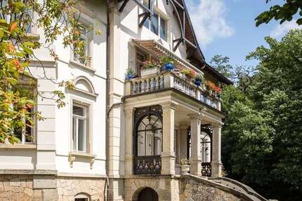 Wohnung Radebeul - 5 Zimmer, 208 m&sup2;, 2.145&euro; | Angebot:27000250