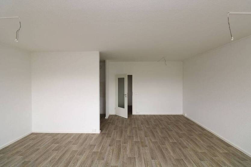Schachmatt für hohe Mieten...große 3-RW mit Dusche u. Balkon!!!