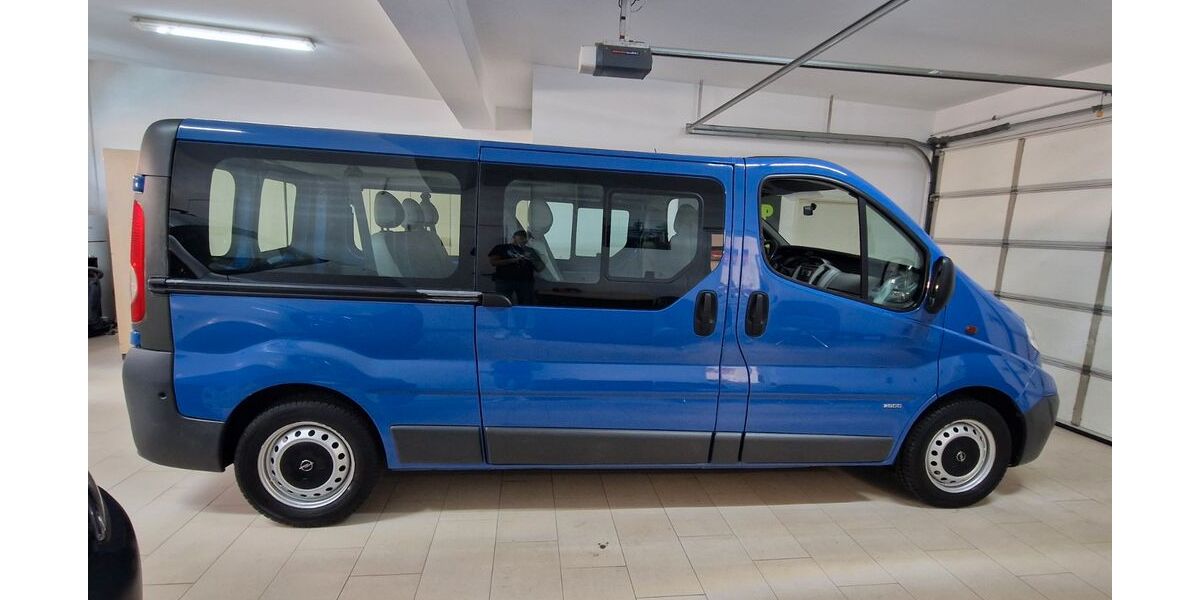 Opel Vivaro 150.000 km 11.900 &euro; Dresden 01139