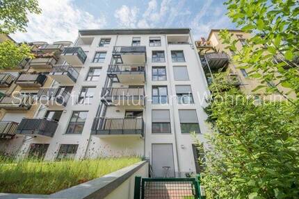 SfKW - Kiez-Appartement mit Parkett, Duschbad, Dach-Balkon und EBK ab 01.01.2026 2 zimmer