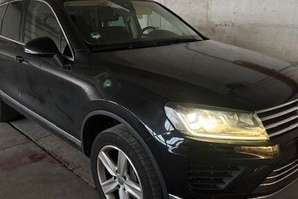 VW Touareg 158.386 km 18.600 &euro; Dresden 01328