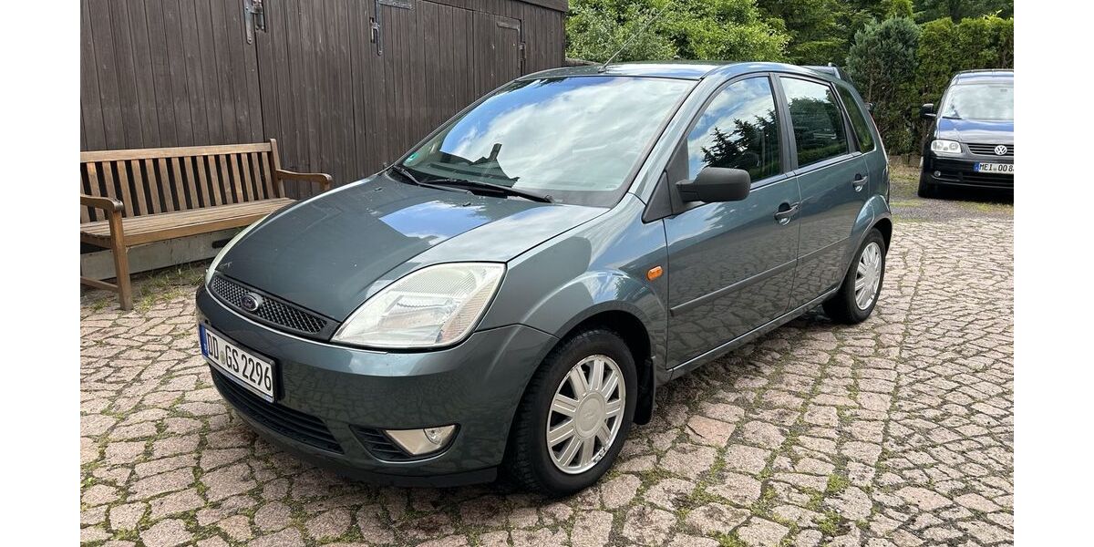 Ford Fiesta 208.700 km 1.299 &euro; Meißen 01662