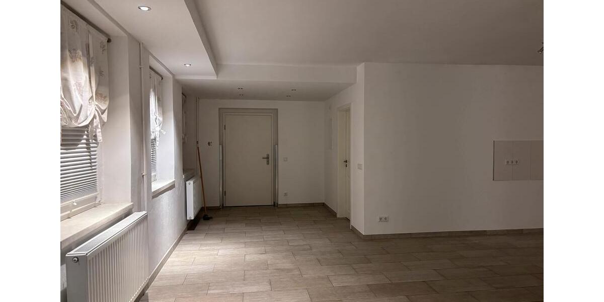 Erdgeschoßwohnung Dresden Leuben - 3 Zimmer, 92 m&sup2;, 1.075&euro; | Angebot:26150214