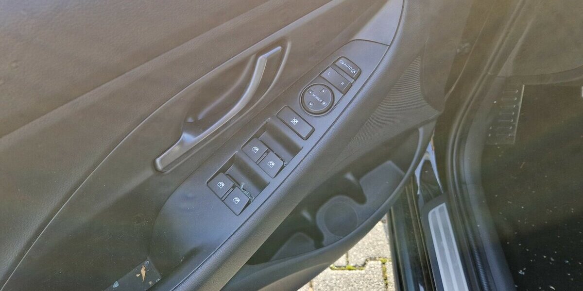 Hyundai i30 Fastback N Performance 28.530 km 7.900 &euro; Wilsdruff 01723