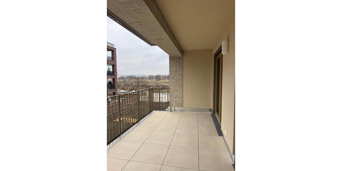Etagenwohnung Dresden Neustadt - 4 Zimmer, 106 m&sup2;, 2.120&euro; | Angebot:26647875