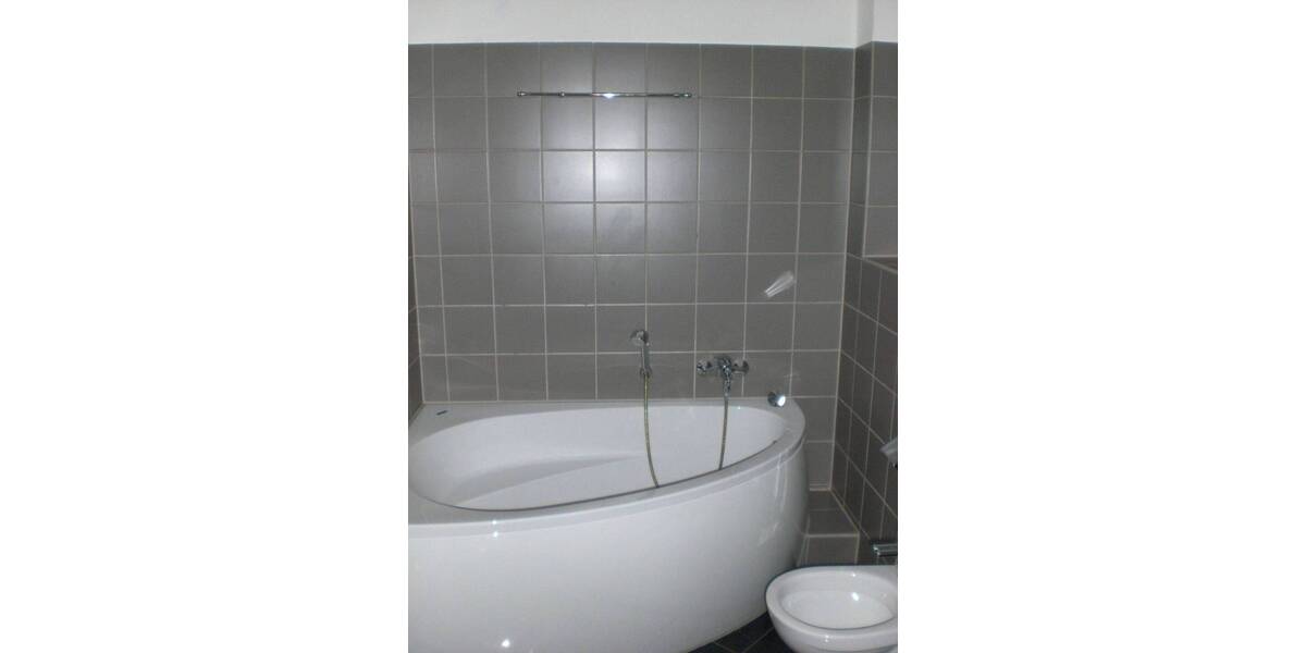 Etagenwohnung Dresden Cotta - 3 Zimmer, 93 m&sup2;, 270.000&euro; | Angebot:25682407