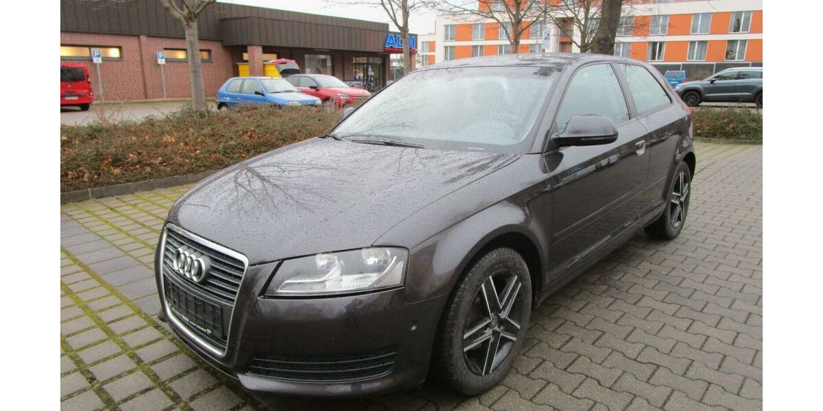 Audi A3 241.241 km 3.300 &euro; Dresden 01237