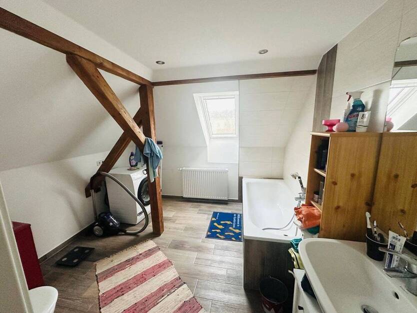 Sanierte 2-Raum-Wohnung im Dachgeschoss