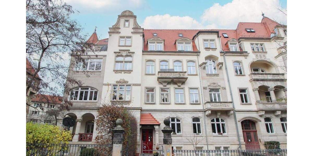 !!!BEZUGSFREI!!! Traumhaft große 4-Zimmer-Dachgeschoss-Wohnung mit Fahrstuhl in Dresden-Südvorstadt 4 zimmer