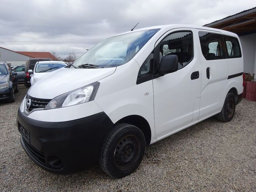 NV200