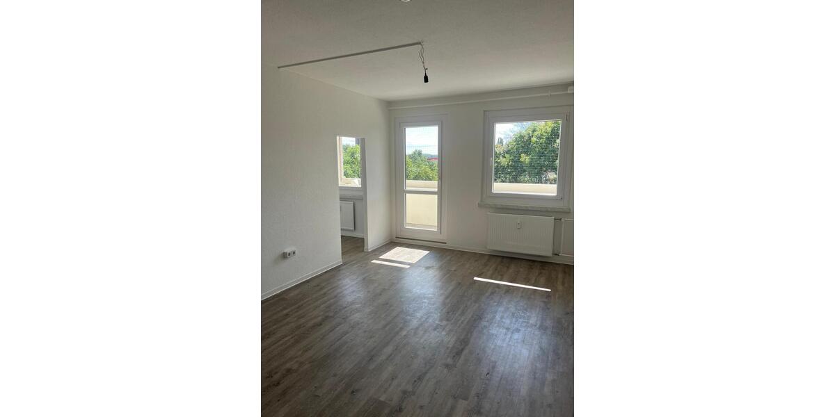 WG-Tip in Strehlen: 4-Zimmer-Wohnung mit Balkon im 5. OG - Etagenwohnung Dresden Strehlen | Angebot:27462588
