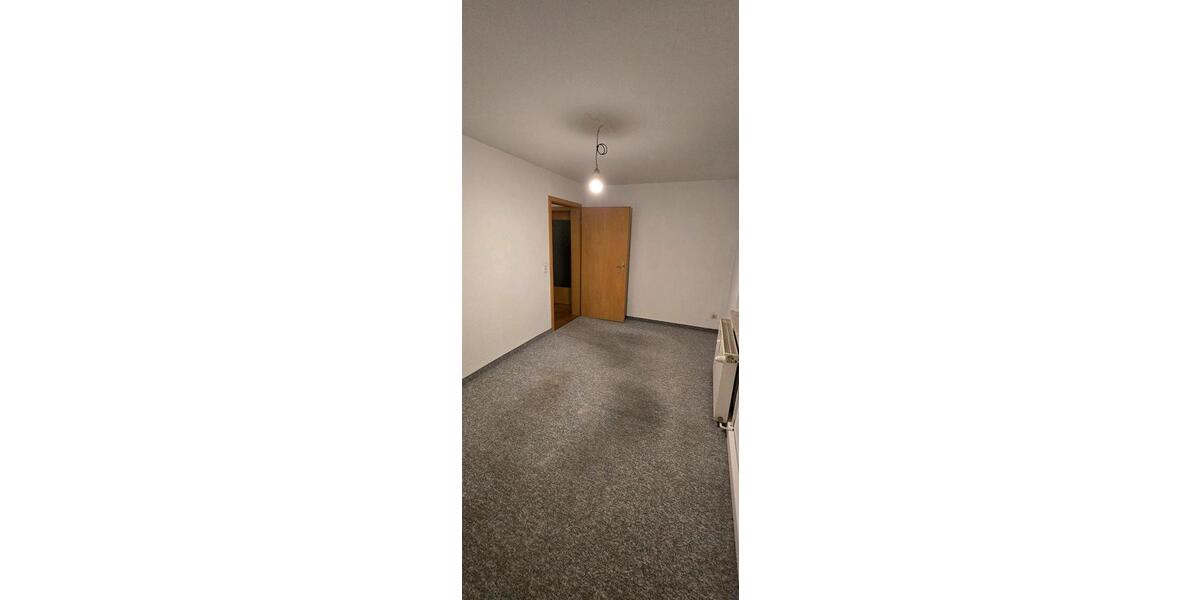 Etagenwohnung Ebersbach - 5 Zimmer, 65 m&sup2;, 450&euro; | Angebot:26455392