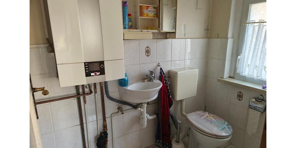 Doppelhaushälfte Ebersbach - 7 Zimmer, 115 m&sup2;, 150.000&euro; | Angebot:27442889