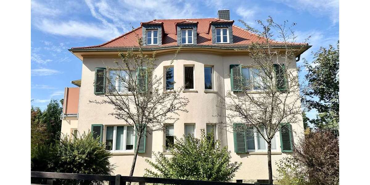 Etagenwohnung Dresden Loschwitz - 4 Zimmer, 110 m&sup2;, 1.100&euro; | Angebot:26250369