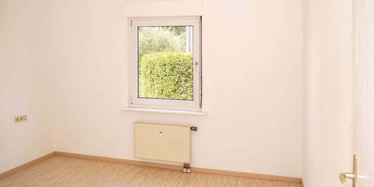 Etagenwohnung Dresden Weißig - 3 Zimmer, 79 m&sup2;, 199.000&euro; | Angebot:25836508
