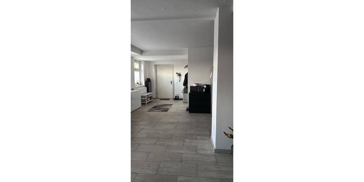 Erdgeschoßwohnung Dresden Leuben - 3 Zimmer, 92 m&sup2;, 1.075&euro; | Angebot:26150214