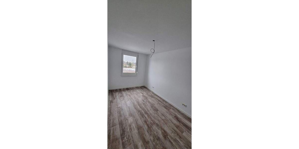 Reihenhaus Pirna - 5 Zimmer, 120 m&sup2;, 1.700&euro; | Angebot:24973149