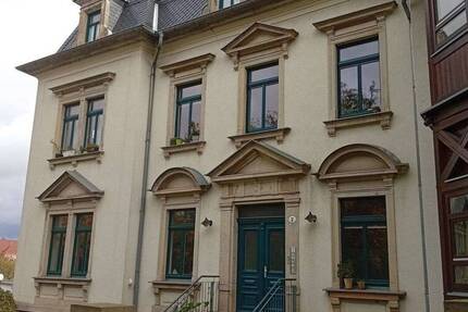 Niedliche Dachgeschosswohnung mit schönen Holzbalken und Blick über Dresden 1 zimmer