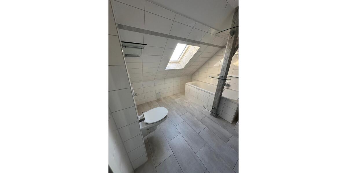 Dachgeschoßwohnung Radebeul - 2 Zimmer, 52 m&sup2;, 665&euro; | Angebot:26295522