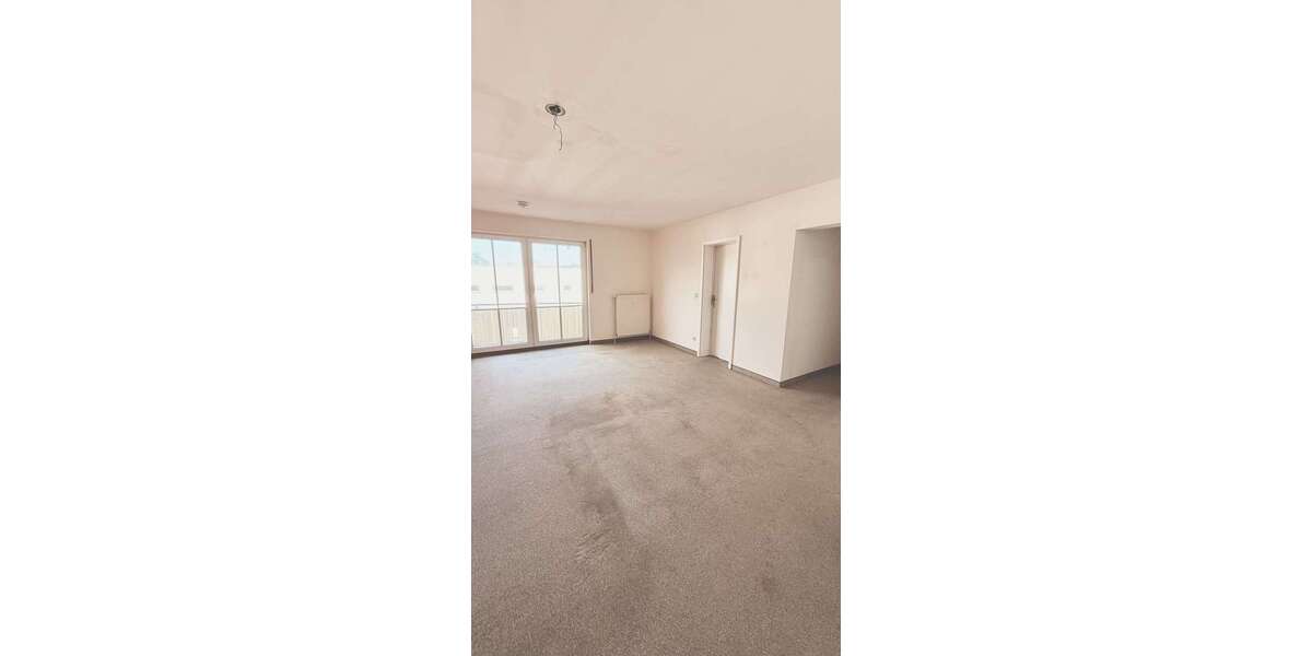 Deine Chance: Renovierungsbedürftige 2-Raum-Wohnung in Dresden-Weißig zu verkaufen! - Etagenwohnung Dresden Schönfeld-Weißig | Angebot:25416211