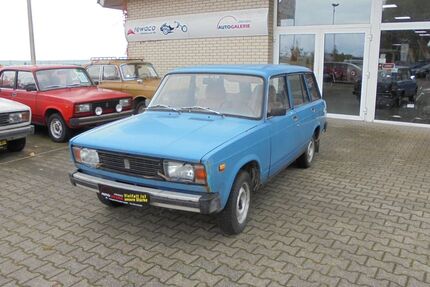 Lada Nova 9.999.999 km 2.890 &euro; Dresden 01157