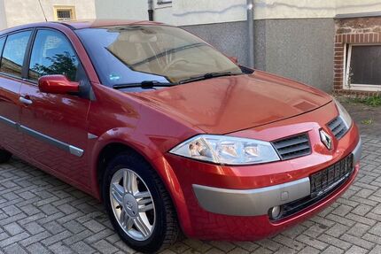 Renault Megane 129.000 km 2.800 € Dresden 01139