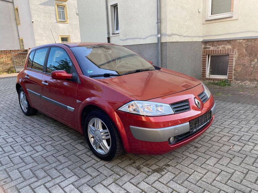 Renault Megane 129.000 km 2.800 € Dresden 01139