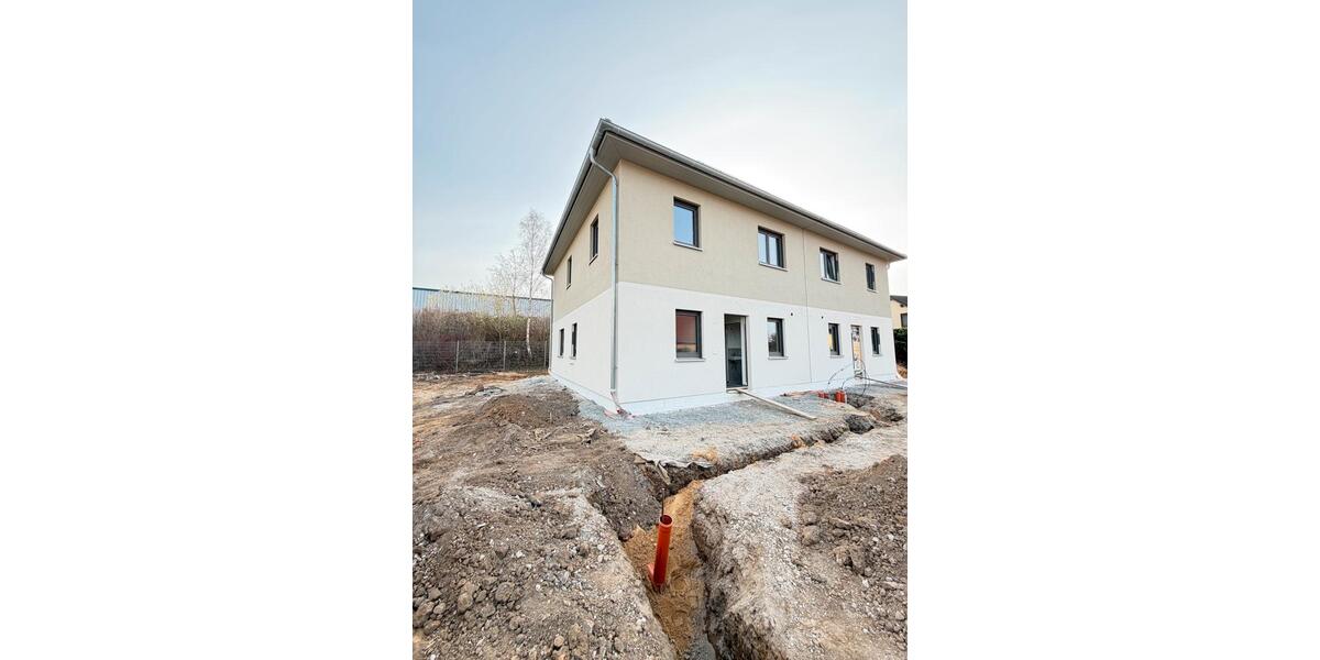 Doppelhaushälfte Radebeul - 4.5 Zimmer, 114 m&sup2;, 1.881&euro; | Angebot:25713573