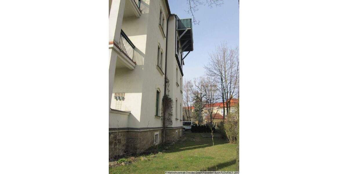 3 Zimmer - Dachgeschosswohnung mit Balkon in Radebeul!! 3 zimmer