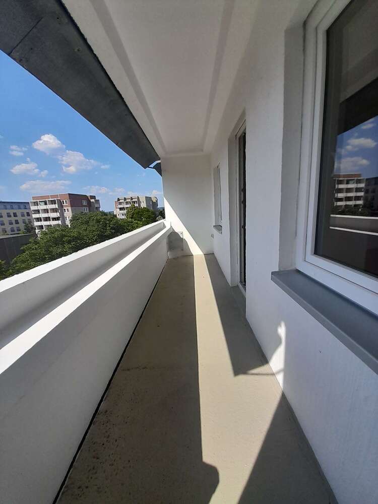 Wohnung zum Mieten in Dresden 527 € 77.46 m²