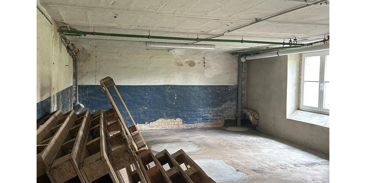 Gewerbeobjekt Dresden Klotzsche - 8&euro; | Angebot:26243228