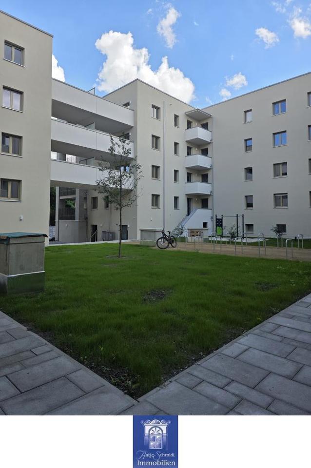 ERSTBEZUG! Interessante 3-Zimmerwohnung an der Elbe! 2 Balkone, Barrierefrei, Lift! zimmer