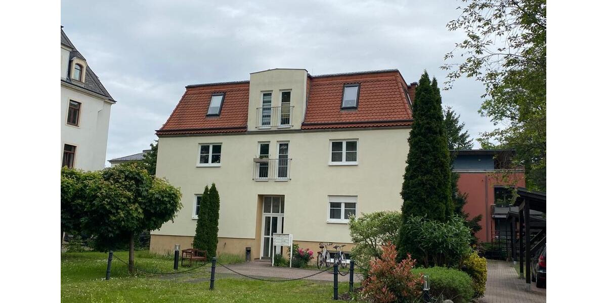 Dachgeschoßwohnung Dresden Blasewitz - 2.5 Zimmer, 54 m&sup2;, 175.000&euro; | Angebot:26738156