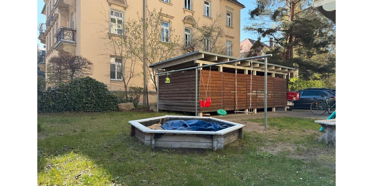 Dachgeschoßwohnung Dresden Blasewitz - 4 Zimmer, 115 m&sup2;, 1.265&euro; | Angebot:26426124