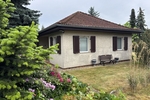 Idyllischer Bungalow auf großem Baugrundstück (1.560 m²) mit exzellentem Neubau-Potenzial in Coswig - Bungalow Coswig | Angebot:27443879