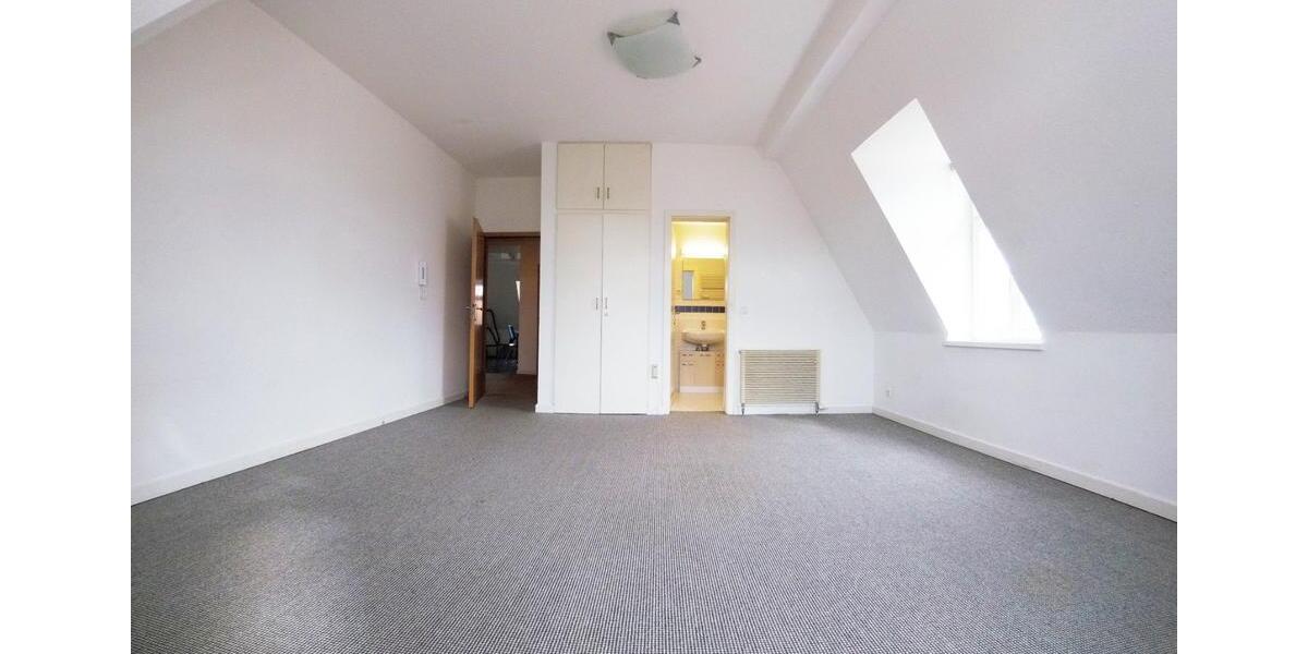 Dachgeschoßwohnung Dresden Cotta - 1 Zimmer, 18 m&sup2;, 400&euro; | Angebot:25882704
