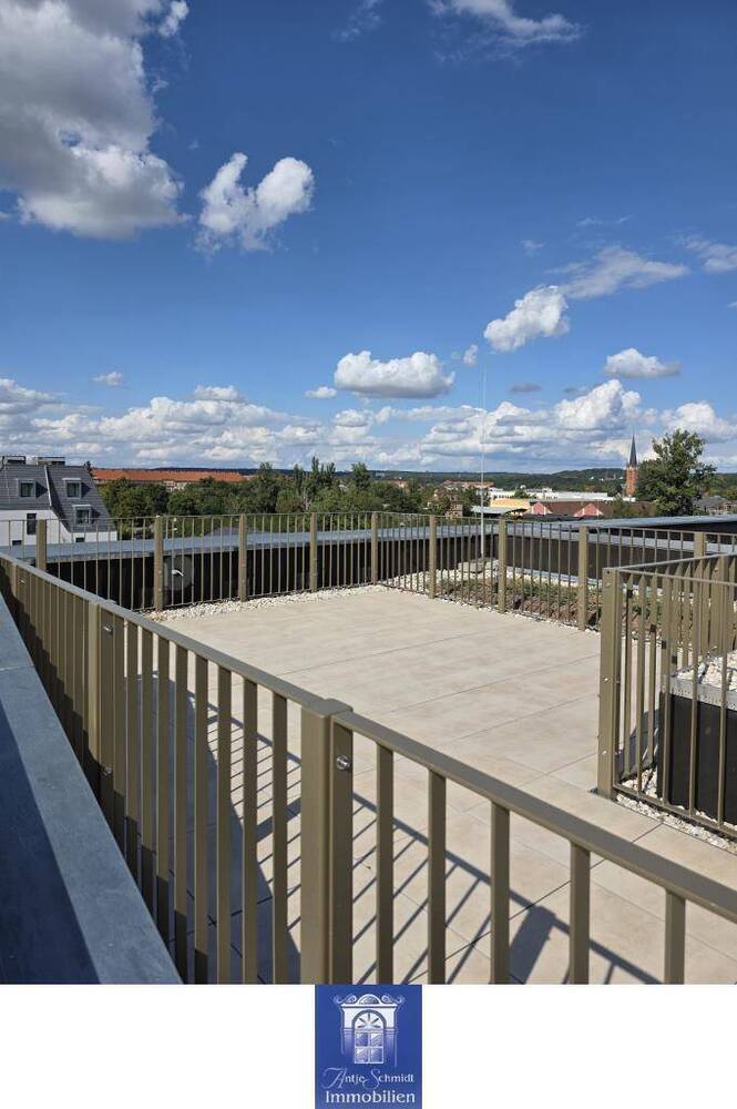 Dem Himmel sehr nah...Wunderschönes Wohnen mit Dachterrasse! Herrlichem Blick über die Stadt!