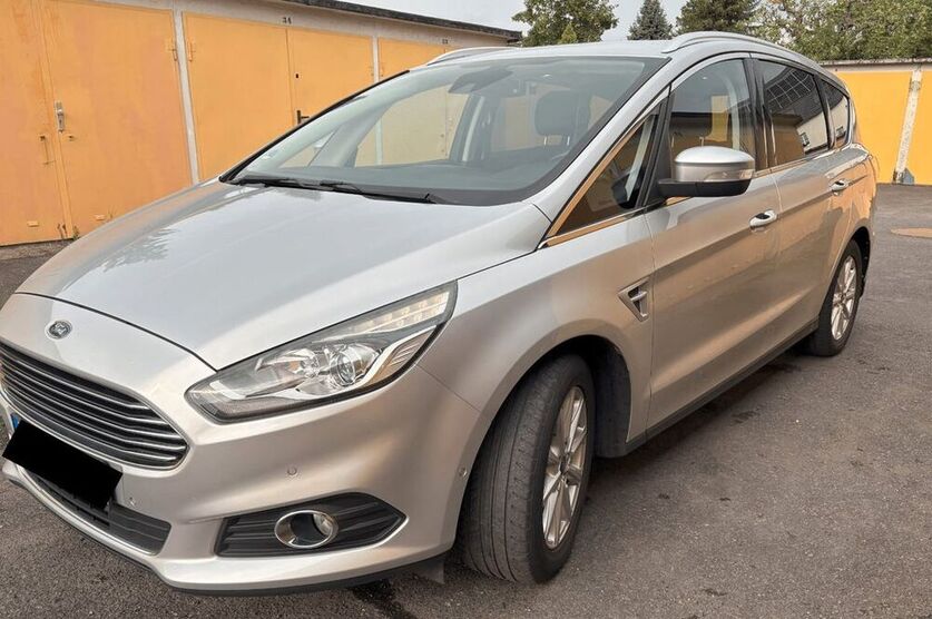 S-Max