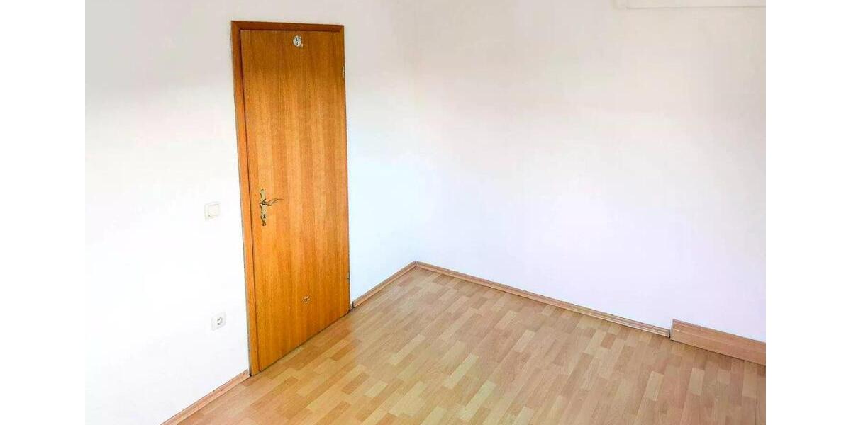 Etagenwohnung Freital - 2 Zimmer, 38 m&sup2;, 370&euro; | Angebot:25813892