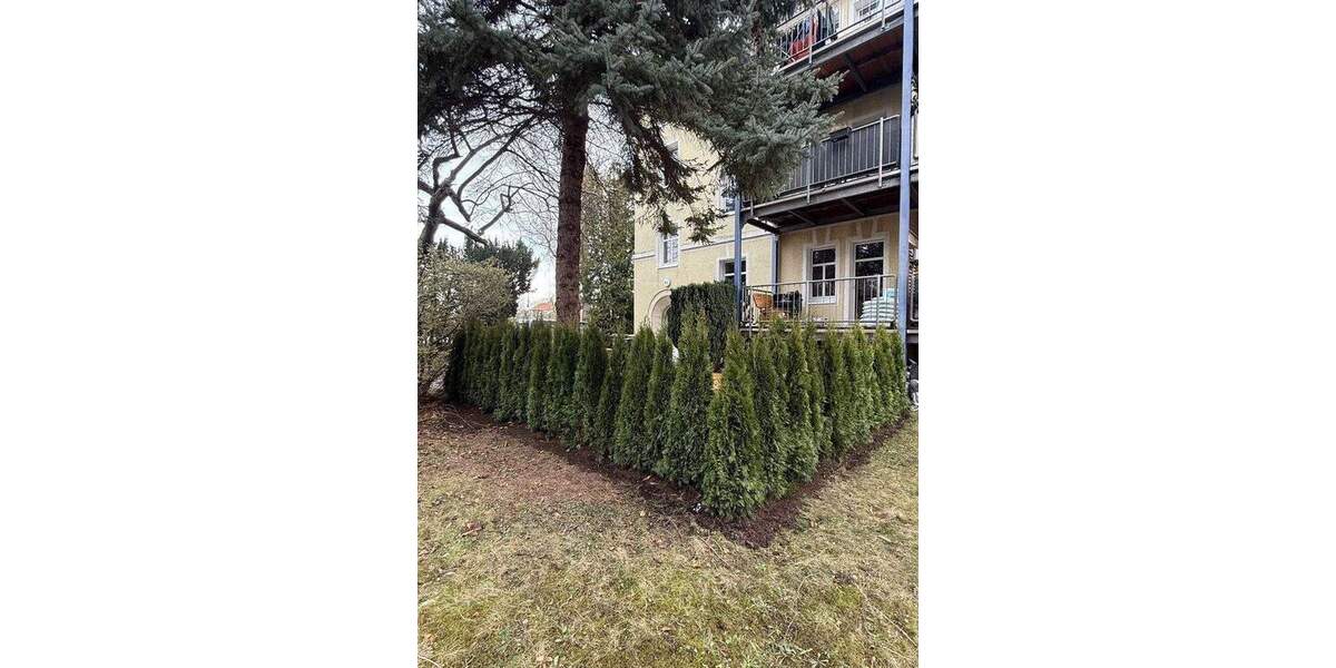 Luxus Erdgeschosswohnung mit 20 m² Terrasse & Garten - hochwertig saniert, ruhig, privat - prov-frei 3 zimmer