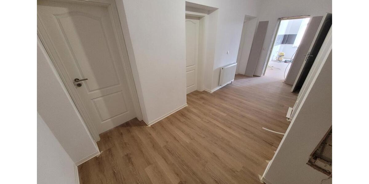 Etagenwohnung Dresden Cotta - 6 Zimmer, 160 m&sup2;, 1.790&euro; | Angebot:25415870