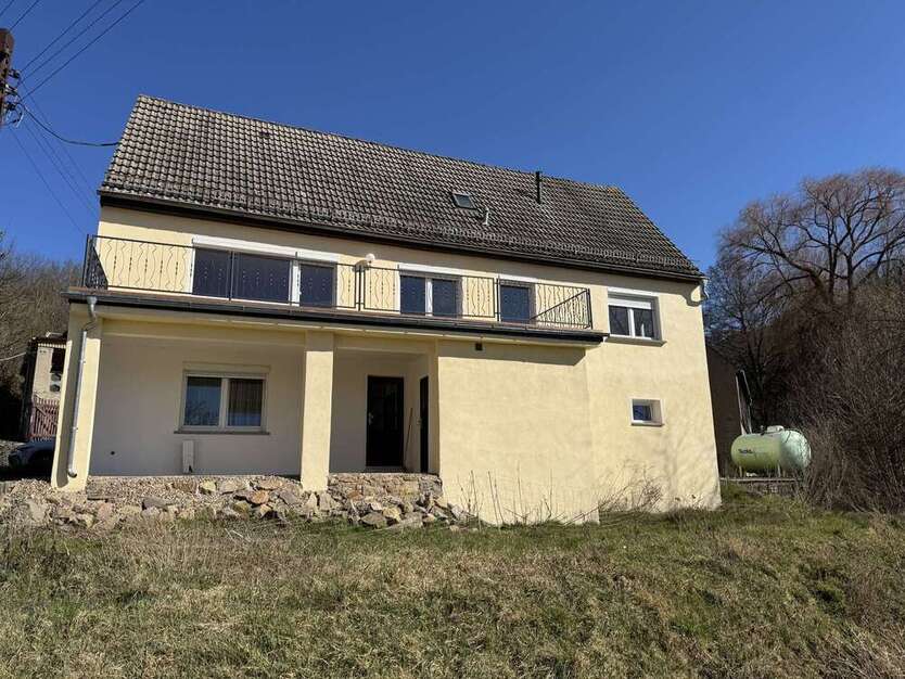 Haus zum Kaufen in Nünchritz 250.000 € 184 m²