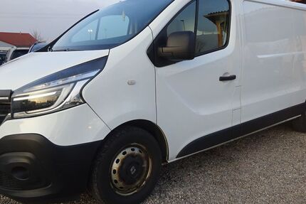 Renault Trafic 370.584 km 8.800 &euro; Dresden 01219