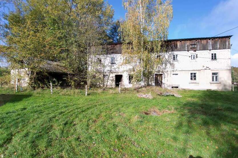 Haus zum Kaufen in Hohnstein 75.000 € 250 m²