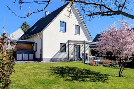 Haus Dresden Klotzsche - 4 Zimmer, 109 m&sup2;, 649.000&euro; | Angebot:26119206