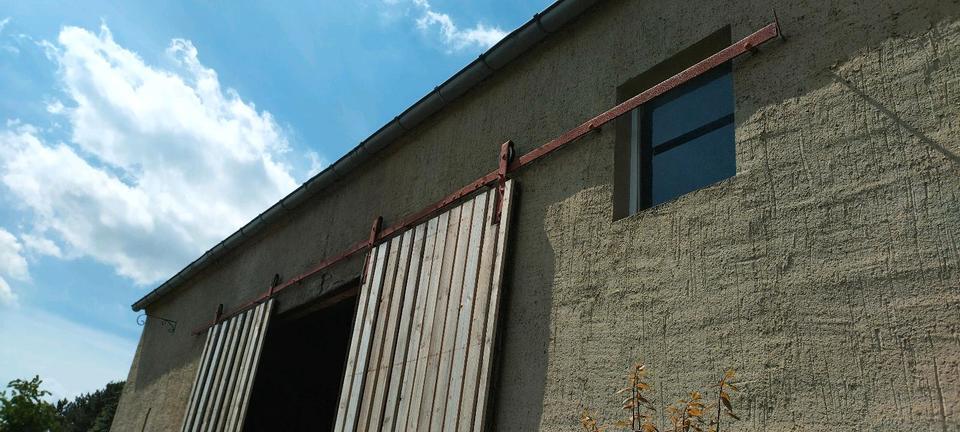 Scheune zum Ausbau in Alleinlage, großes Grundstück